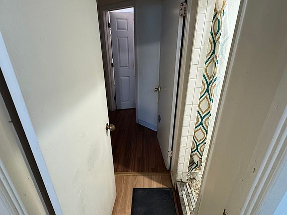 4th image of 68 London St APT 2