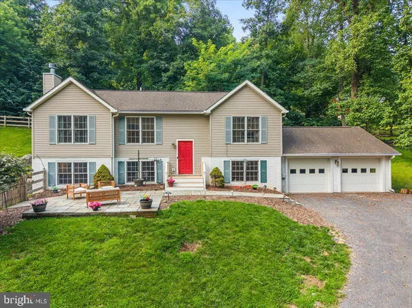 142 Lazy Livin Ln, Front Royal, VA 22630