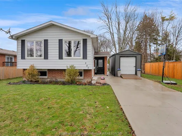 885 Hilda Ave, Chatham Kent, ON N8A 4T3