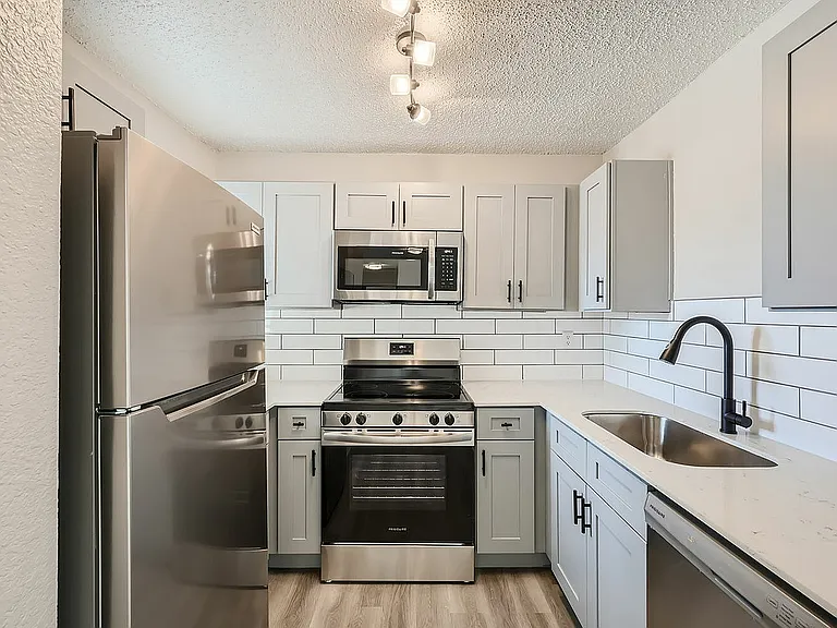 Rise West Arlington — Photo 10