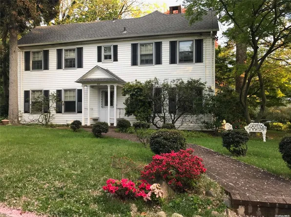 200 Ridge Road, Douglaston, NY 11363