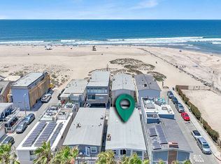 7405 Seashore Dr APT B, Newport Beach, CA 92663