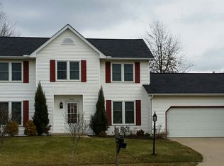 8941 Chapman Cir, Strongsville, OH 44136