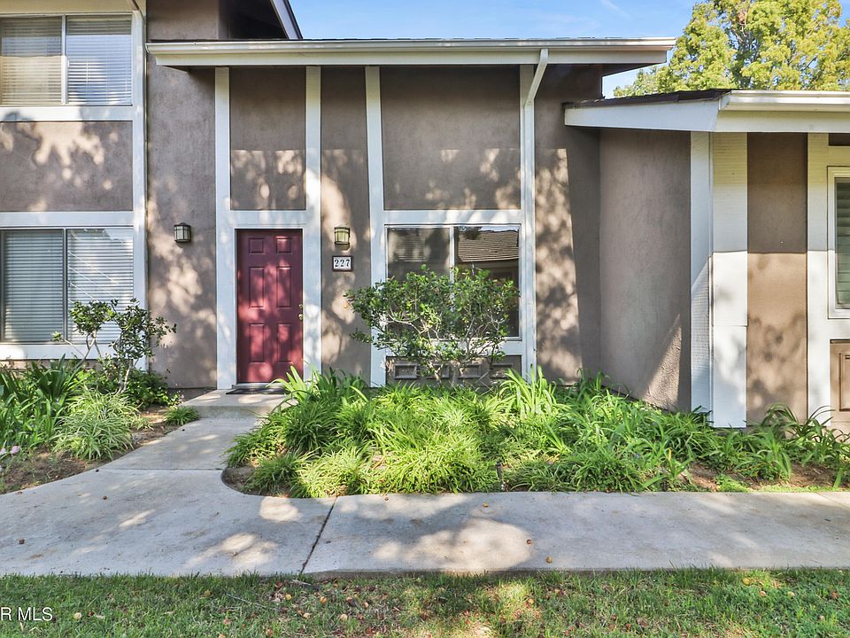 1st image of 227 Gazania Ct