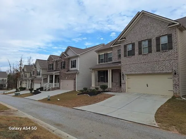 2034 Britt Dr, Snellville, GA 30078