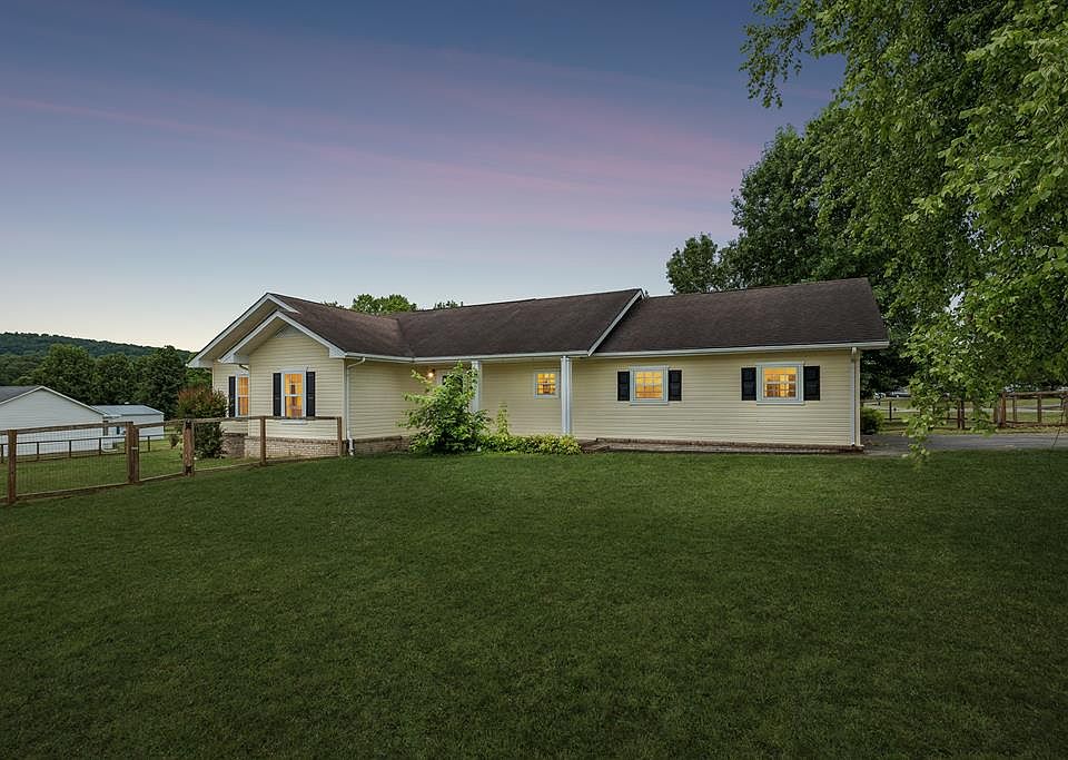 1st image of 2804 Paran Pointe Dr