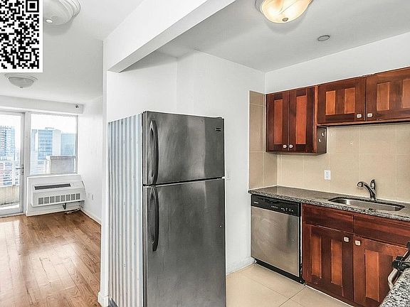 3rd image of 37-20 Prince St #10D