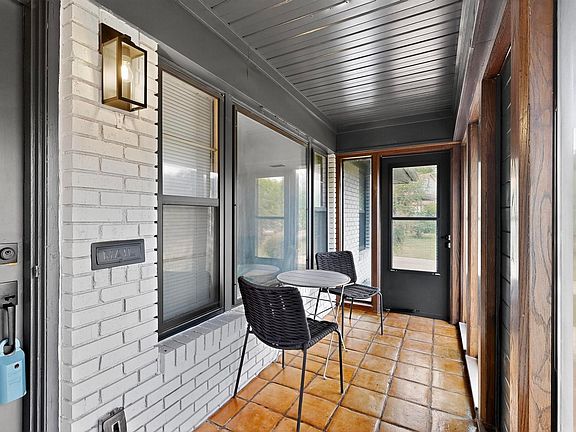 5th image of 3023 Lasca St