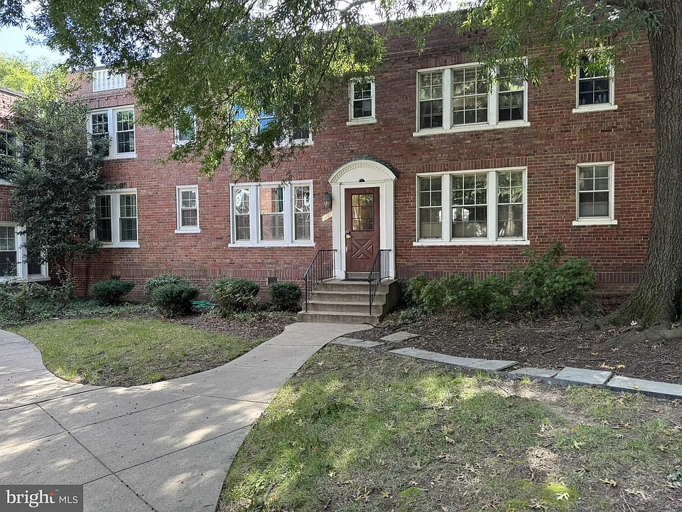 1707 N Troy St #7380