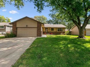 11838 W Rolling Hills Ct, Wichita, KS 67212