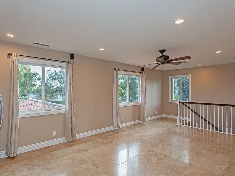 1825 McCauley Ln — Photo 4