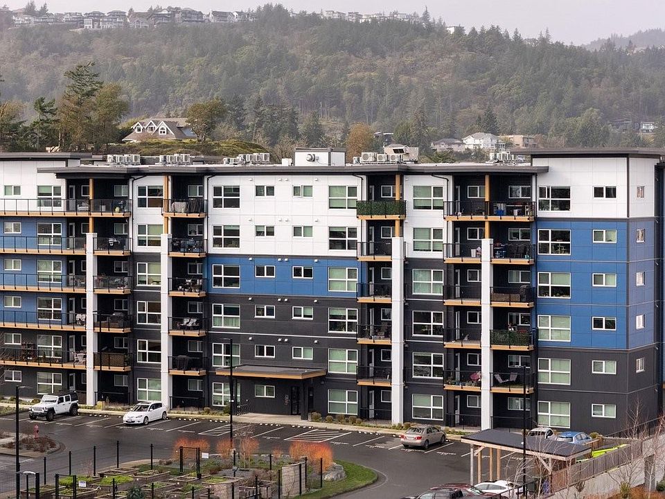 1st image of 2461 Gateway Rd #104