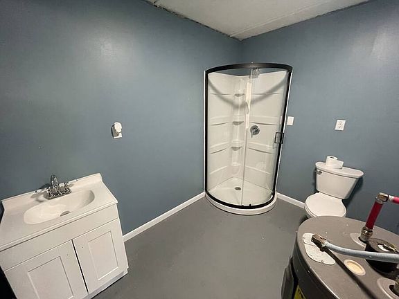 5th image of 7008 Aspen Ave