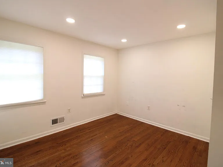 4918 Althea Dr — Photo 12