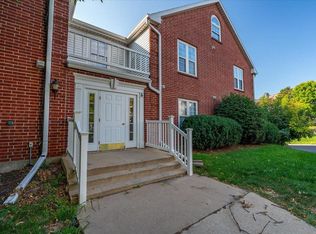 6 Captains Ct UNIT 8, Madison, WI 53719
