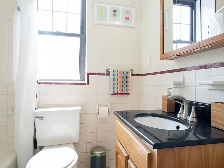 58 Queensberry St #21 — Photo 20