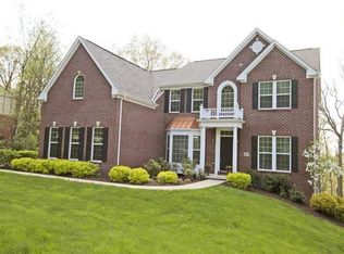 211 Overlook Dr, Mcmurray, PA