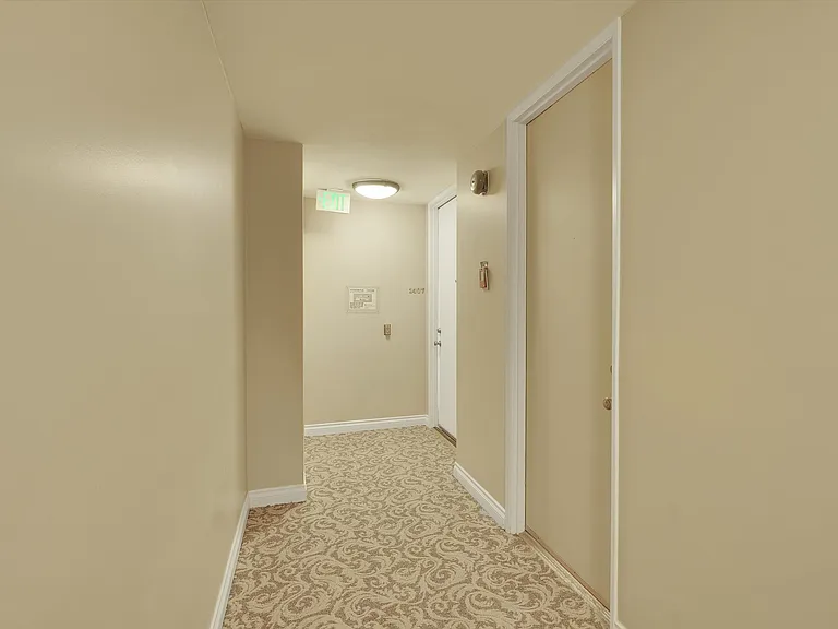 10747 Wilshire Blvd #1407 — Photo 30