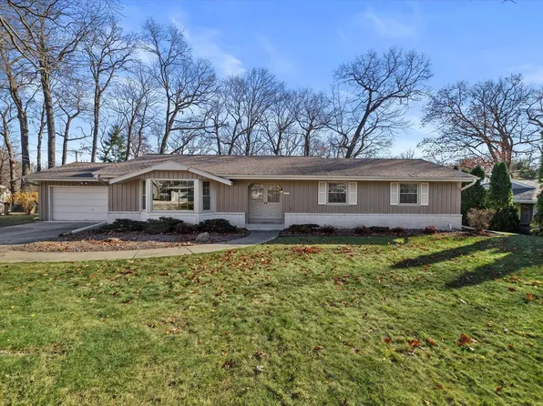 13235 West Old Oak LANE, New Berlin, WI 53151