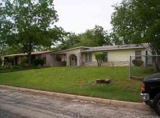 251 Shelburn Dr, San Antonio, TX 78220