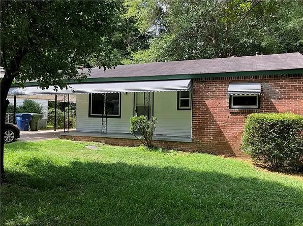 2818 Revere Dr NW, Atlanta, GA 30318