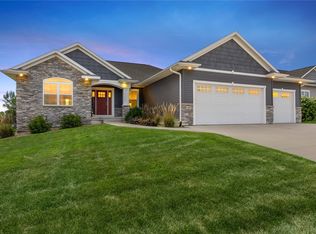 1439 Hunters Field Ln, Marion, IA 52302