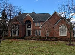 4806 Goodison Place Dr, Rochester, MI 48306