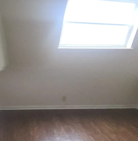3413 Shanks Ln #6 — Photo 5