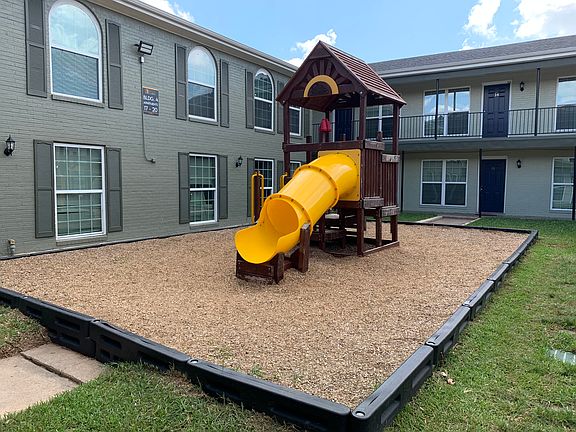 8330 Carvel Apartment Rentals - Houston, TX | Zillow