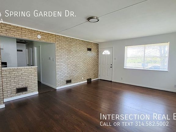 2nd image of 10454 Spring Garden Dr