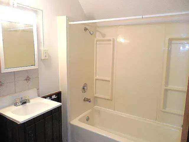 1 bed, $650 — Photo 4