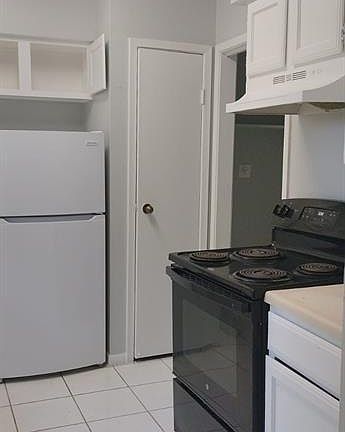 2nd image of 7718 W Gulf Bank Rd