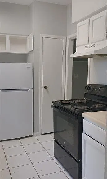 7718 W Gulf Bank Rd — Photo 2