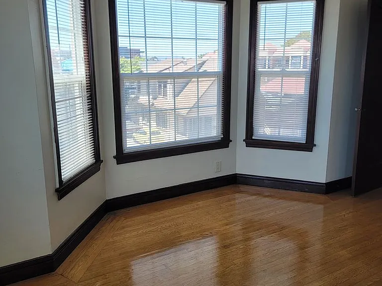 The Patricia Apartments — Photo 22