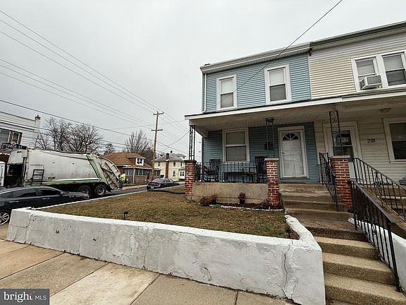 2nd image of 220 10th St