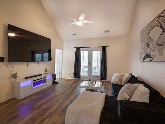 2nd image of 6095 Catalina Dr. #612