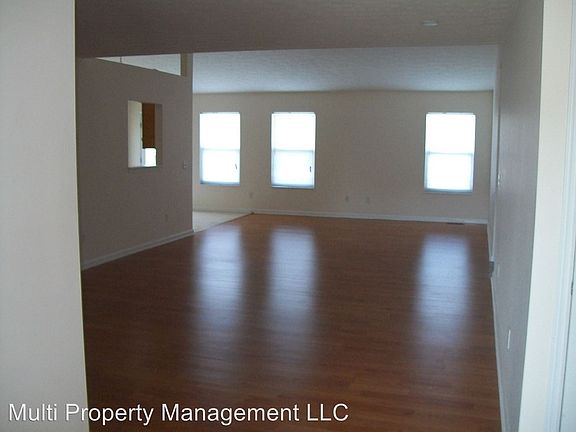 3rd image of 35 Bedrock Dr