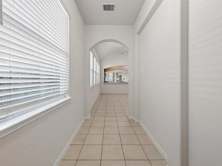 7631 Granite Terrace Ln — Photo 5