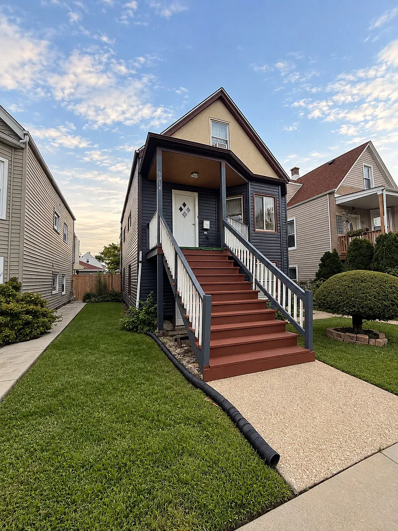 3 bed, 570 sqft, $1,900 — Photo 3