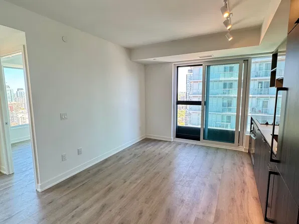 252 Church St, Toronto, ON