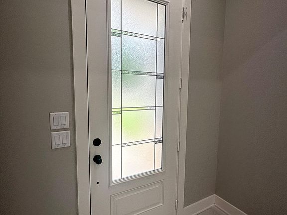 4th image of 106 Robinwood Dr