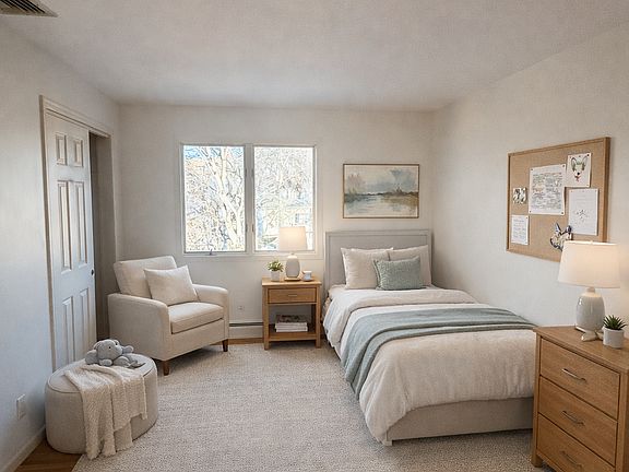 4th image of 25 Elm Ave Floor 2