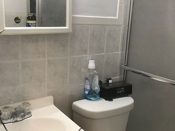3rd image of 3020 41st St