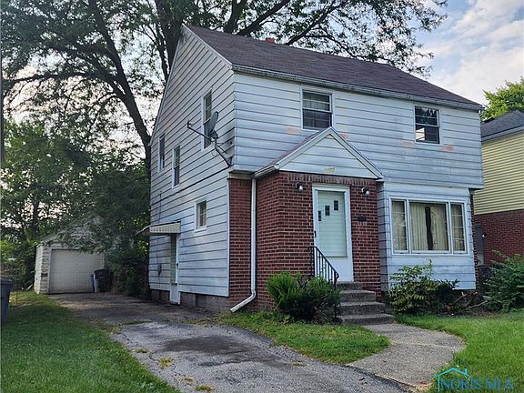 2nd image of 2707 Winsted Dr