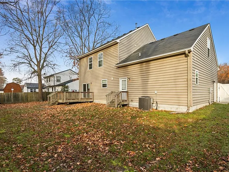 60 Manilla Ln — Photo 24