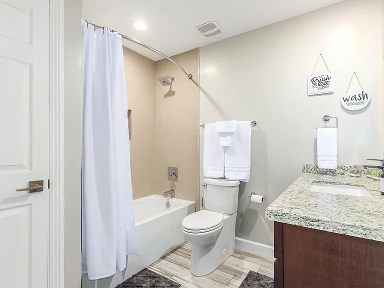 8511 E Roanoke Ave — Photo 28