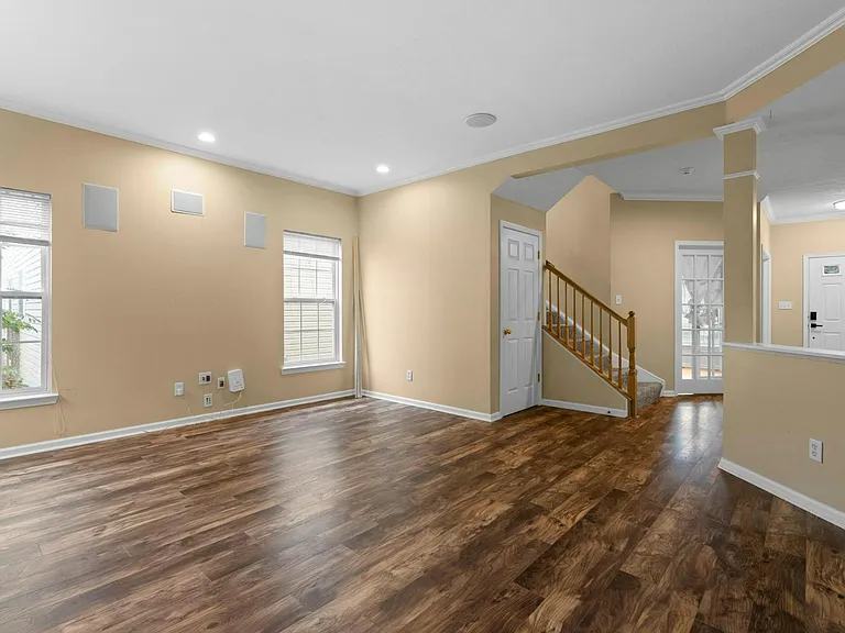 3510 King Edward Way — Photo 10