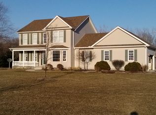 16388 N River Rd, Pemberville, OH 43450