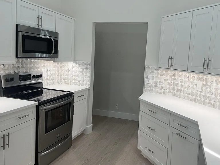 22864 Marbella Cir — Photo 15