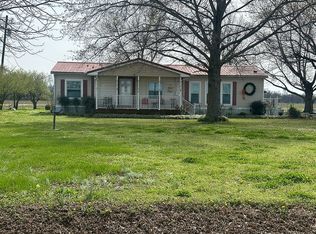 515 K T Rd, Crenshaw, MS 38621